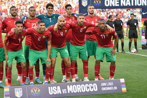 摩洛哥足球隊在辛辛那提的美國對摩洛哥比賽前擺姿勢。 — FIFA 世界盃 壁紙