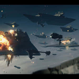 星際毀滅者和戰鬥機在水面反射的太空戰鬥中爆炸。 — 星際大戰 壁紙