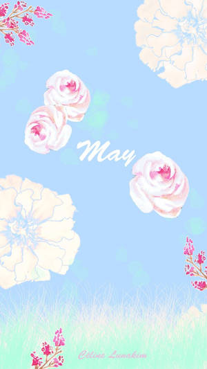 粉彩水彩花朵漂浮在草地上方，帶有「May」字樣。 — 五月 壁紙