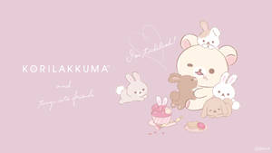 Korilakkuma 和朋友們以俏皮的表情享受甜點。 — Pink Kawaii 壁紙