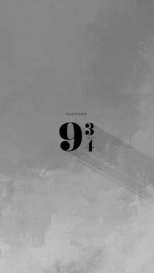 文字顯示 9¾ PLATFORM 在紋理灰色混凝土背景上 — 哈利波特 美學 壁紙