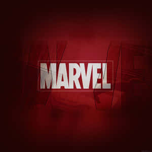 白色Marvel標誌在紅色漸變背景上，帶有草圖輪廓。 — 漫威標誌 壁紙
