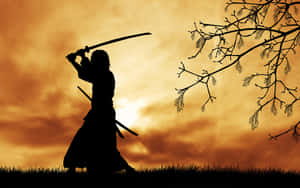 武士剪影，夕陽下持刀，伴隨光禿樹枝。 — 日本武士 壁紙