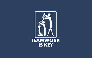 兩個人物一起倒飲料的 teamwork is key 標誌。 — 數位藝術 壁紙