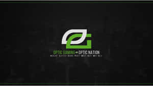Optic Gaming 標誌，帶有玩家名稱，位於深色城市景觀背景上。 — 遊戲玩家標誌 壁紙