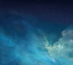 繁星點點的夜空，帶有發光的藍色星雲和宇宙雲。 — 藍色美學電腦 壁紙