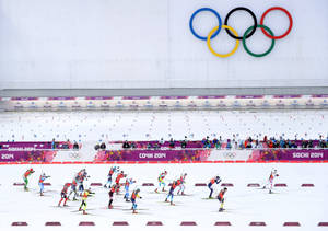 運動員在索契2014年奧運會的冬季滑雪比賽中競爭。 — 奧運 壁紙