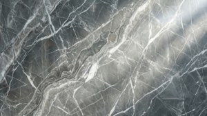 帶有白色紋理和柔和光線反射的深灰色大理石表面。 — 灰色美學動圖 壁紙