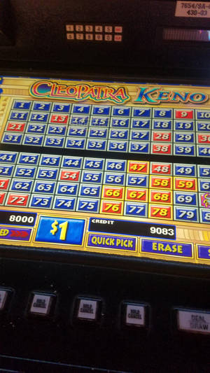 Cleopatra Keno 遊戲機，帶有編號瓷磚和投注選項。 — 高清 壁紙