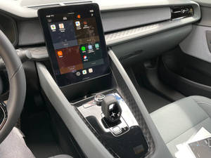 汽車現代數位儀表板和排檔桿的特寫。 — 汽車 壁紙