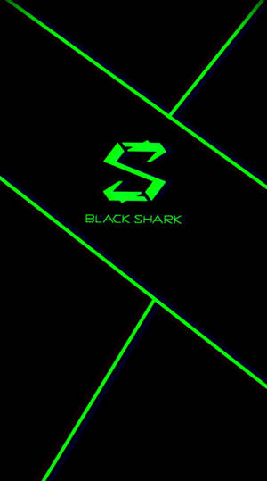 Black Shark 標誌，黑色背景上帶有霓虹綠色線條 — Xiaomi 壁紙