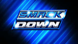 SmackDown 摔角標誌，帶有藍色光線條紋和金屬飾面。 — 漫威標誌 壁紙