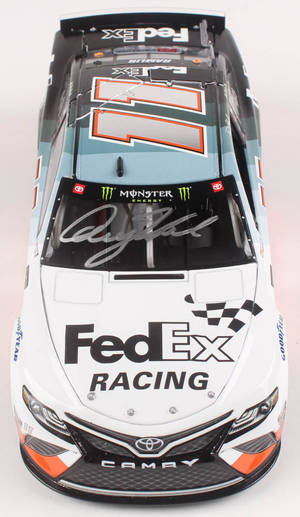 FedEx Racing Toyota Camry賽車，帶有11號和車手簽名。 — 賽車 壁紙