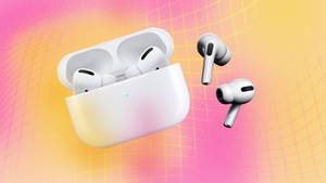 白色無線耳塞和充電盒漂浮在彩色漸變背景上。 — AirPods 壁紙