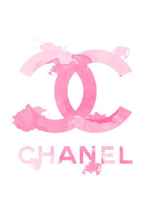 白色背景上帶有水彩飛濺效果的粉紅色 Chanel 標誌。 — 粉嫩粉彩美學 壁紙
