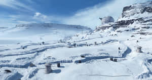 雪山景觀與懸崖上的天文台圓頂 — 冬季風景 壁紙