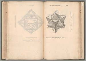 李奧納多·達文西的《神聖比例》，1509年於威尼斯由帕加尼努斯·德·帕加尼努斯出版，採用活版印刷與黑色木刻技法，並以紅墨水手工題字，印於象牙色紙上。