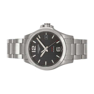 銀色 Longines 手錶，配備黑色碳纖維錶盤和紅色細節。 — 酷 壁紙