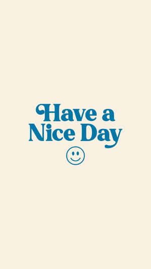 藍色文字 Have a Nice Day 搭配笑臉，置於奶油色背景上。 — 笑臉 壁紙