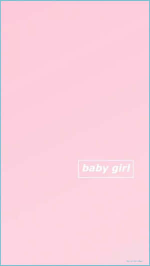 粉紅色背景，白色文字在方框內顯示 baby girl。 — 可愛粉色女孩 壁紙