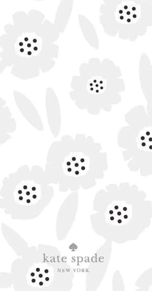 白色背景上的灰色花卉圖案與黑色圓點，帶有 Kate Spade New York 標誌。 — Pixel Fold 壁紙