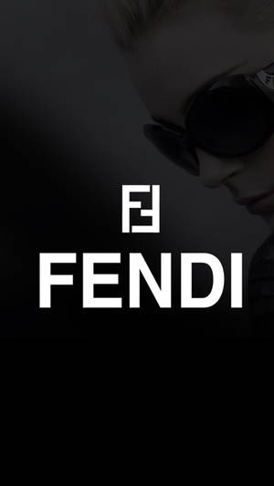 一個人戴著太陽眼鏡，FENDI標誌顯眼地展示。 — Off white 標誌 壁紙