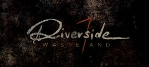 Riverside Waste and 標誌在深色紋理背景上，帶有金屬和鏽跡點綴。 — 岩石 壁紙