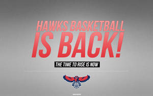 Hawks 籃球隊標語圖形，帶有紅色文字和標誌，位於灰色背景上。 — 亞特蘭大老鷹 壁紙