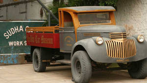 在Sudha Car Museum展出的經典1949年雪佛蘭卡車。 — 海德拉巴 壁紙