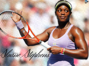 網球運動員Sloane Stephens在比賽中穿著紫色裝備的動作。 — 運動風 壁紙