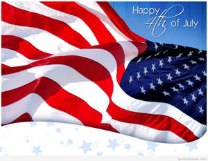 美國國旗飄揚，帶有「Happy 4th of July」文字，慶祝獨立日。 — 美國獨立紀念日 壁紙