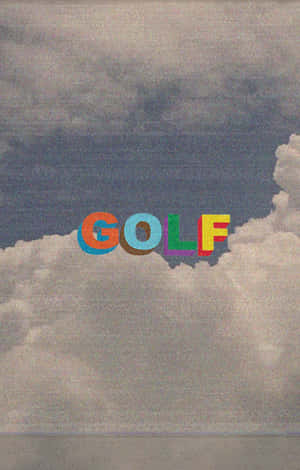 在藍天背景下，色彩繽紛的GOLF文字漂浮於帶有紋理的雲層中。 — Galaxy Tab S10 Ultra 壁紙