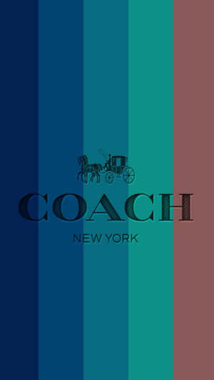 COACH New York 標誌，帶有馬車圖案，位於垂直彩色條紋上。 — 乾淨 壁紙