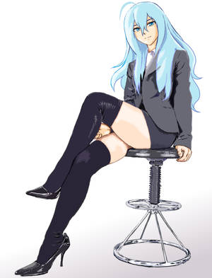 藍髮動漫女性穿著商務服裝坐在凳子上。 — 可愛黑色風格 壁紙