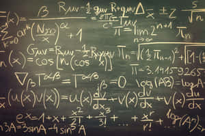 一塊佈滿手寫數學公式和方程式的黑板。 — MacBook Air M4 壁紙
