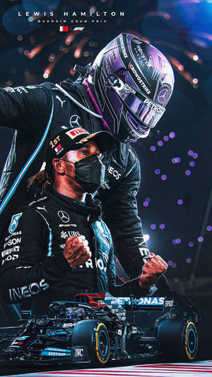 路易斯·漢米爾頓在夜晚以煙火慶祝F1比賽勝利。 — 漢密爾頓 壁紙