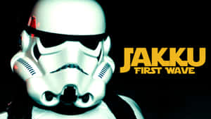 風暴兵頭盔，帶有黃色「JAKKU FIRST WAVE」文字，背景為黑色。 — 螢幕保護 壁紙