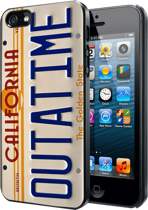 配備加州 Outatime 車牌保護殼及 iOS 主畫面的 iPhone。 — 歡迎回來 壁紙