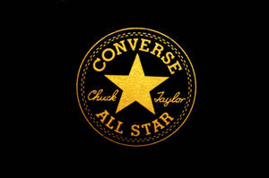 黑色背景上的金色Converse Chuck Taylor All Star標誌 — Converse 標誌 壁紙
