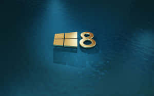 金色Windows 8標誌漂浮在深藍色水面上，帶有倒影。 — 深色窗戶 壁紙