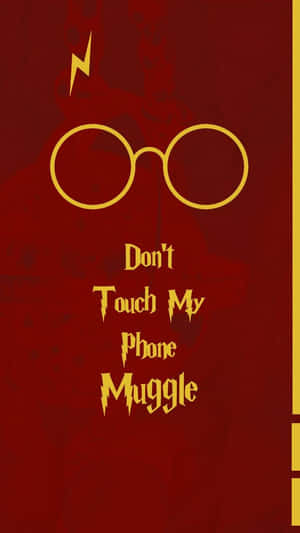 哈利波特眼鏡和閃電，紅色背景上帶有「Don't Touch My Phone Muggle」文字。 — 哈利波特 壁紙