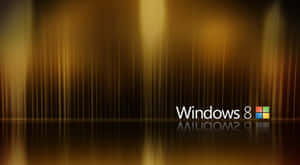 金色光線背景上帶有反射的 Windows 8 標誌 — Windows 11 4K 壁紙