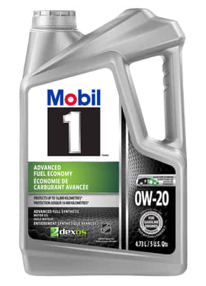 銀色瓶裝Mobil 1 0W-20機油，帶有雙語文字和認證標誌。