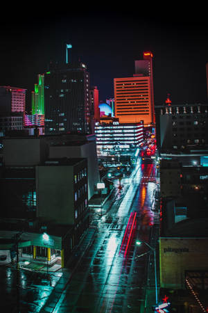 雷諾的夜間燈光 — 小米平板 9 Pro 壁紙