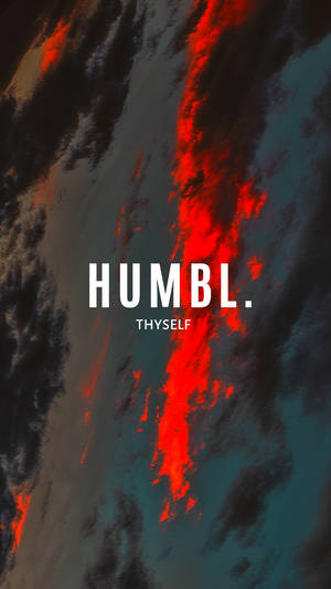 戲劇性的紅色和藍綠色雲彩，帶有粗體白色文字寫著 HUMBL. THYSELF。 — 抽象 壁紙