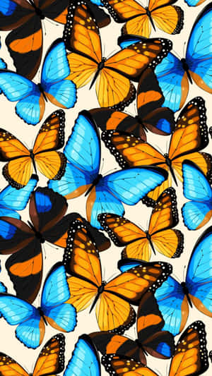 奶油色背景上藍色和橙色蝴蝶的密集圖案。 — 美學貓咪動圖 壁紙