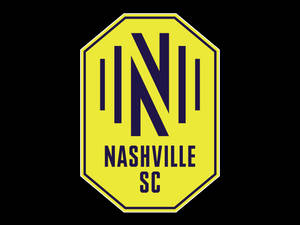 黑色背景上，Nashville SC 足球隊的黃色和海軍藍標誌 — 運動 壁紙